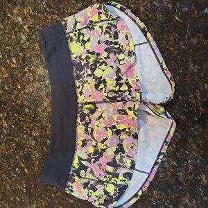 Lululemon Speed Shorts 2.5"